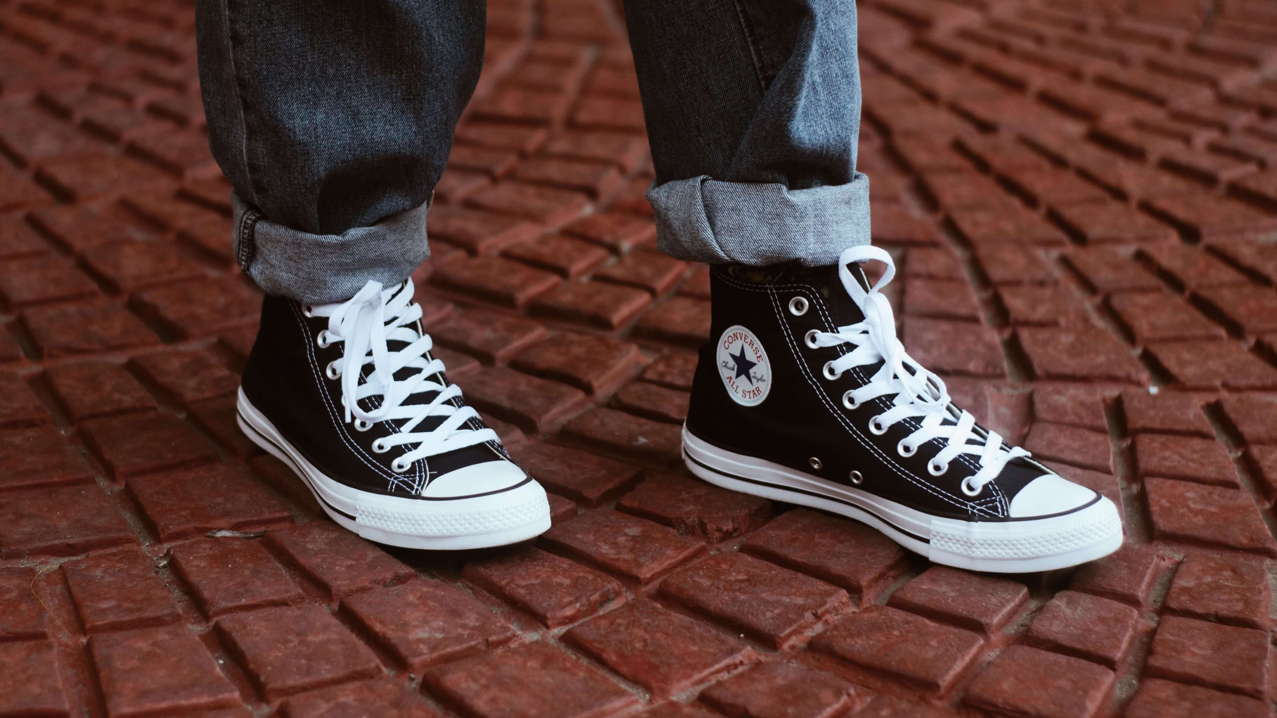 Vuelven las Converse 'Chuck Taylor' de bota  Ropa juvenil de moda, Ropa de  moda mujer, Ropa