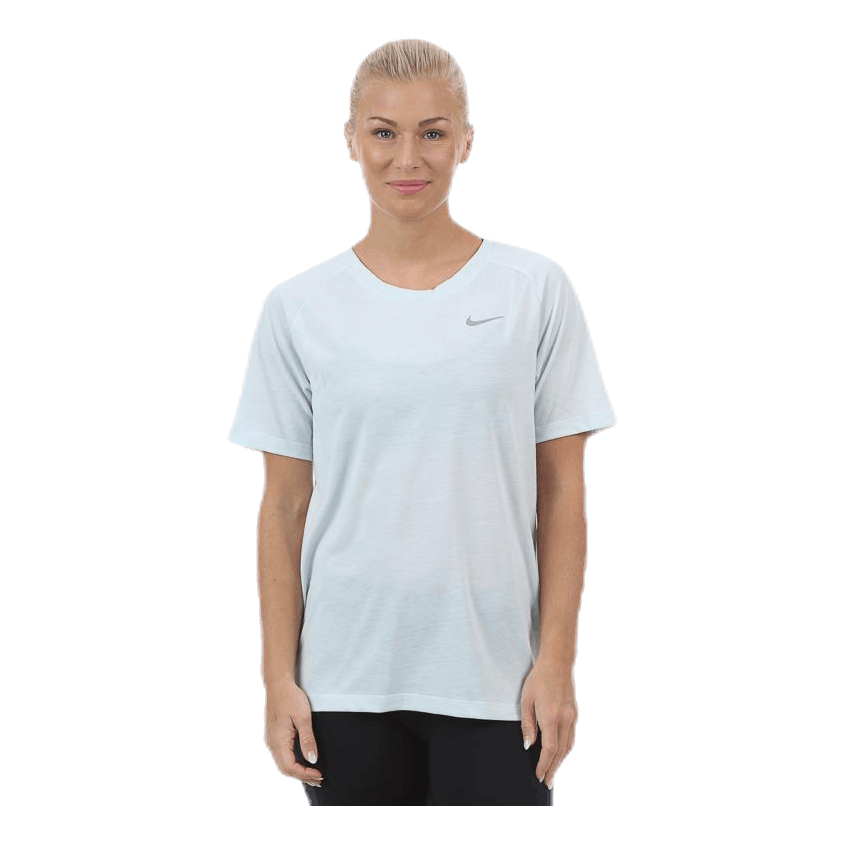 nike tailwind t shirt