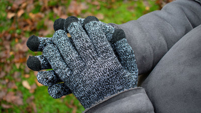 gloves-wristbands