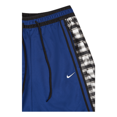 Nike Dri-FIT DNA + 8in Short