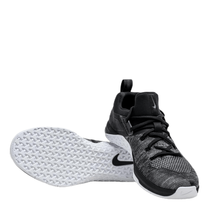 Nike metcon flyknit 3 black white hotsell